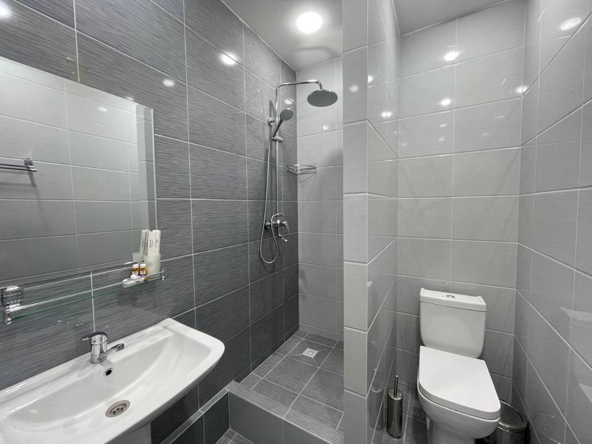 Emin Hotel Fergana Zewnętrze zdjęcie